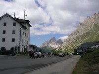 08a_Vier-Paesse-Fahrt-Passo-Pordoi-Pordoijoch.jpg