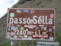 16_Vier-Paesse-Fahrt-Passo-di-Sella-Sellajoch.jpg