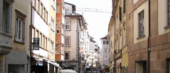 Oetzi-der-Mann-aus-dem-Eis-Oetzi-Museum-in-Bozen-03.jpg